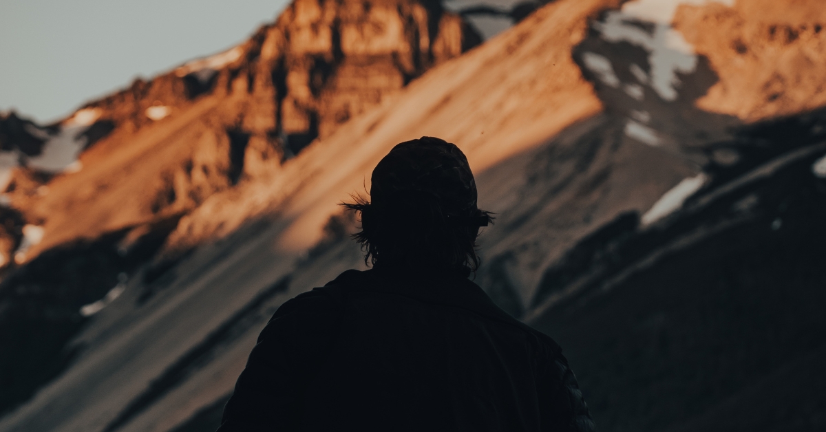 Sitting With Difficult Emotions_ 5 Ways to Stay Present When You’d Rather Run Away